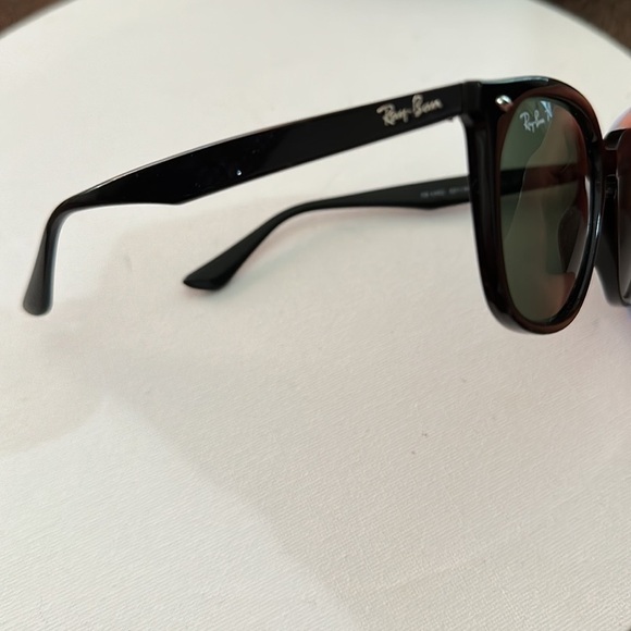 Ray Ban Polarized Unisex Sunglasses RB4362
55-18-145 Black Preppy Square New - Picture 9 of 11